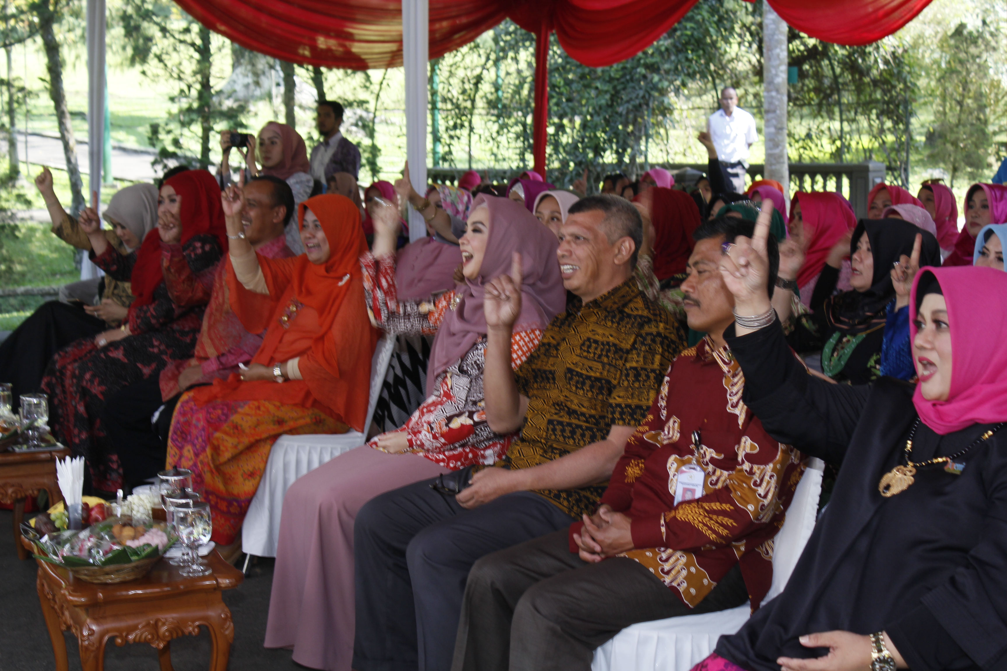 IPEMI GELAR HALAL BIHALAL 1438 H DI ISTANA CIPANAS