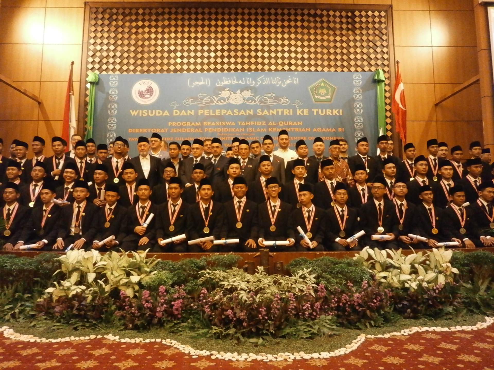 Kemenag Wisuda 136 Hafidz Quran dan Lepas Mereka Belajar ke Turki