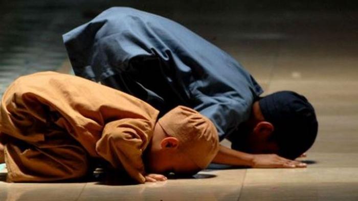 Bila Harus Meninggalkan Salat Jumat Terus-Menerus Karena Pekerjaan