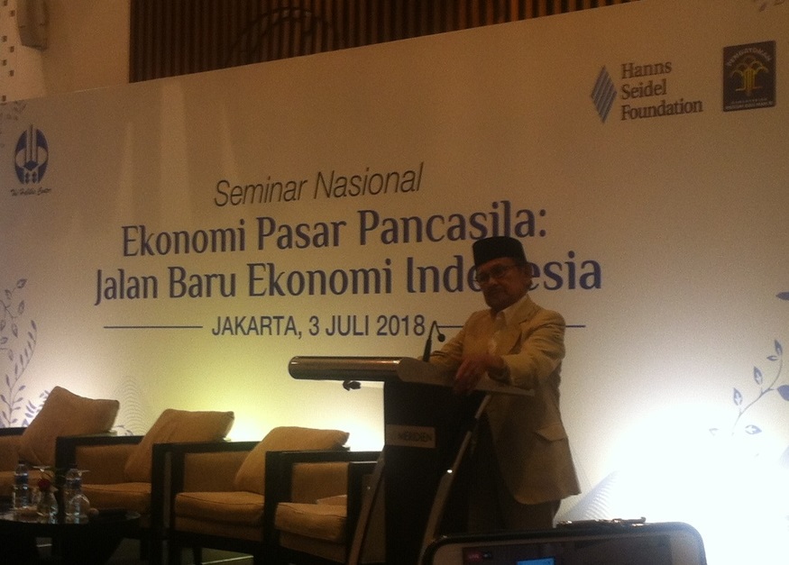 Entaskan Kemiskinan, BJ Habibie Usung Konsep Ekonomi Pasar Pancasila