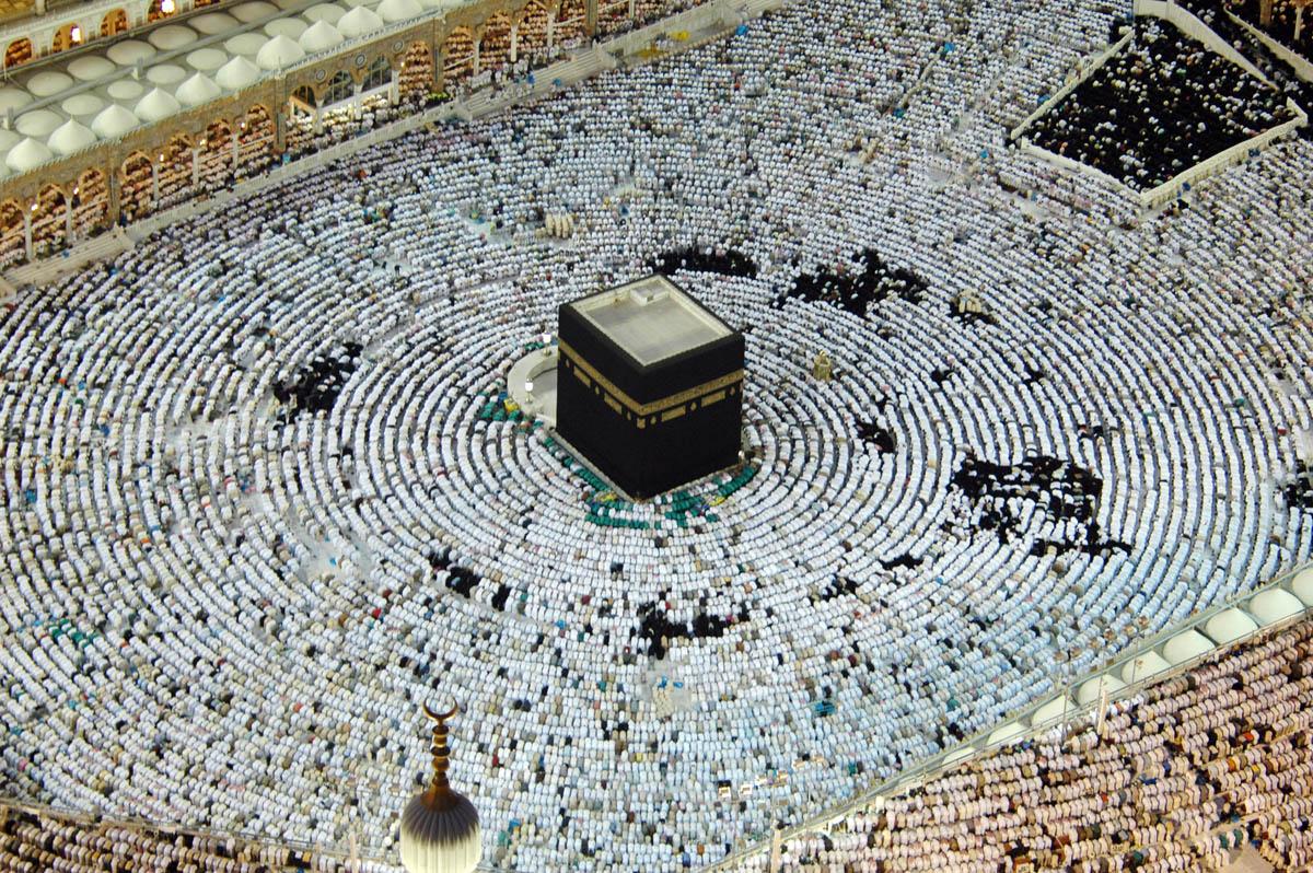 Masjdil Haram Padat, Jamaah Diminta Shalat Jumat di Masjid Sekitar Hotel