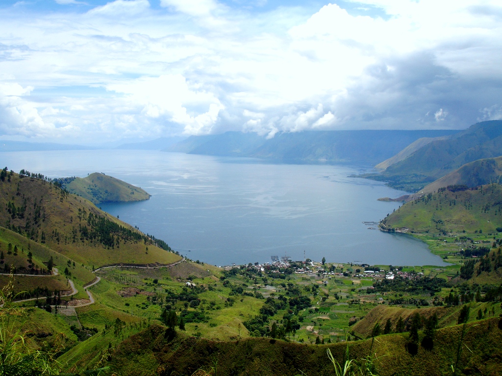 Kemenpar Siapkan Destinasi Wisata Budaya dan Religi di Danau Toba