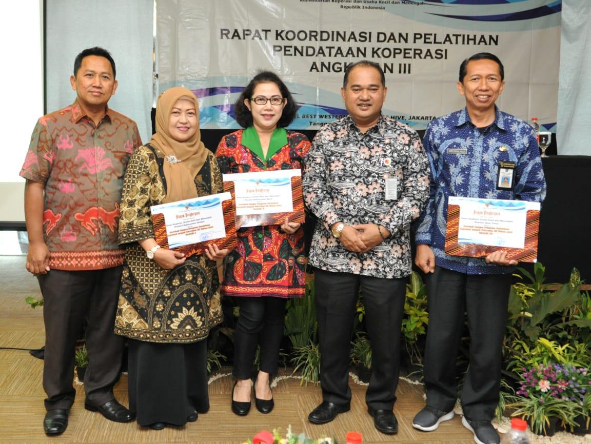 Tiga Provinsi Raih Penghargaan Terbaik Pendataan Koperasi dari Kemenkop