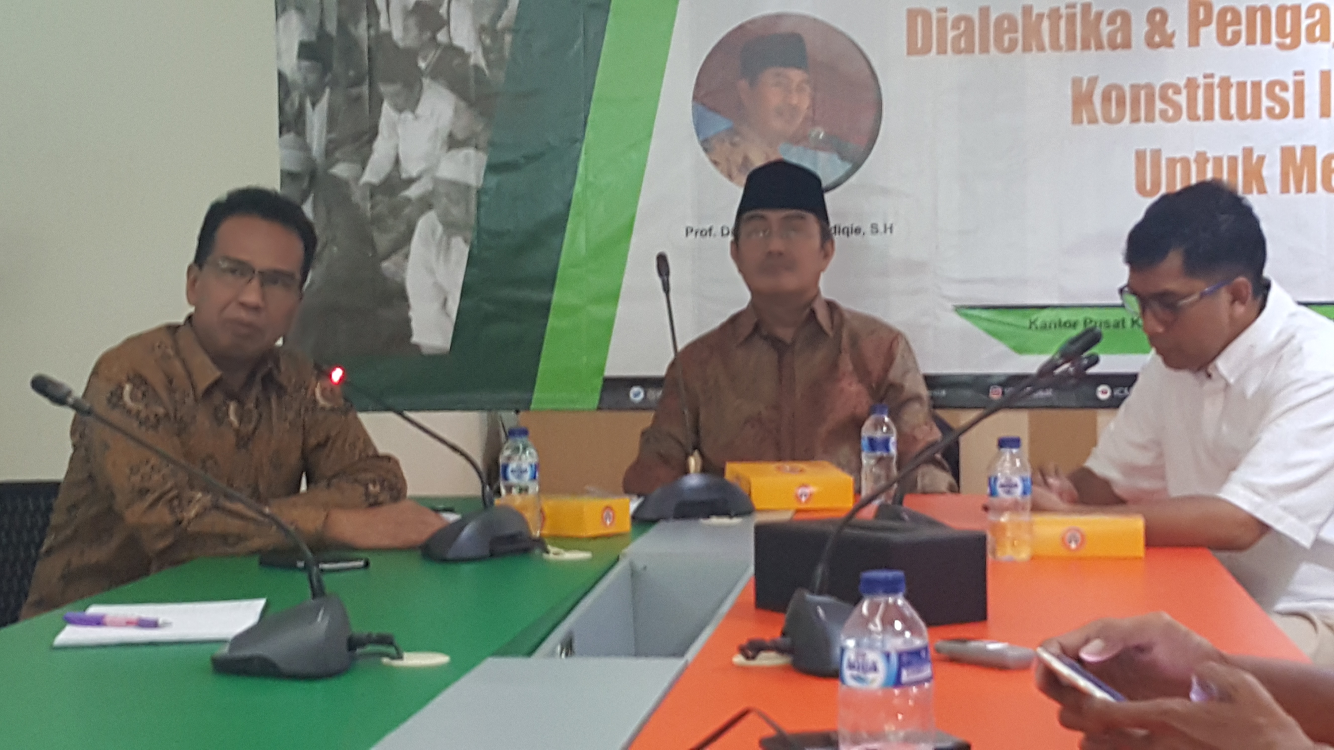 Jimly : Belajarlah Dari Nilai – Nilai Pengabdian Para Pahlawan