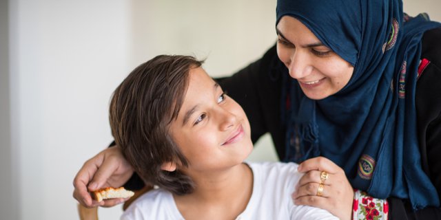 Cara Mengajarkan Interaksi Sosial kepada Anak Sesuai Ajaran Islam