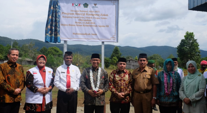 Dirjen Bimas Islam Resmikan Kampung Zakat ke-7 di Bumi Cendrawasih, Papua
