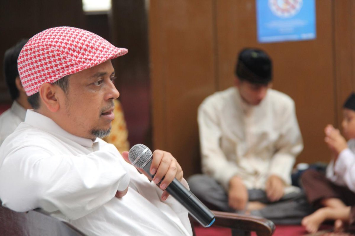 Ketua PA 212: NKRI Bersyariah Hanya Istilah, tidak Menghiangkan Pancasila dan UUD 1945