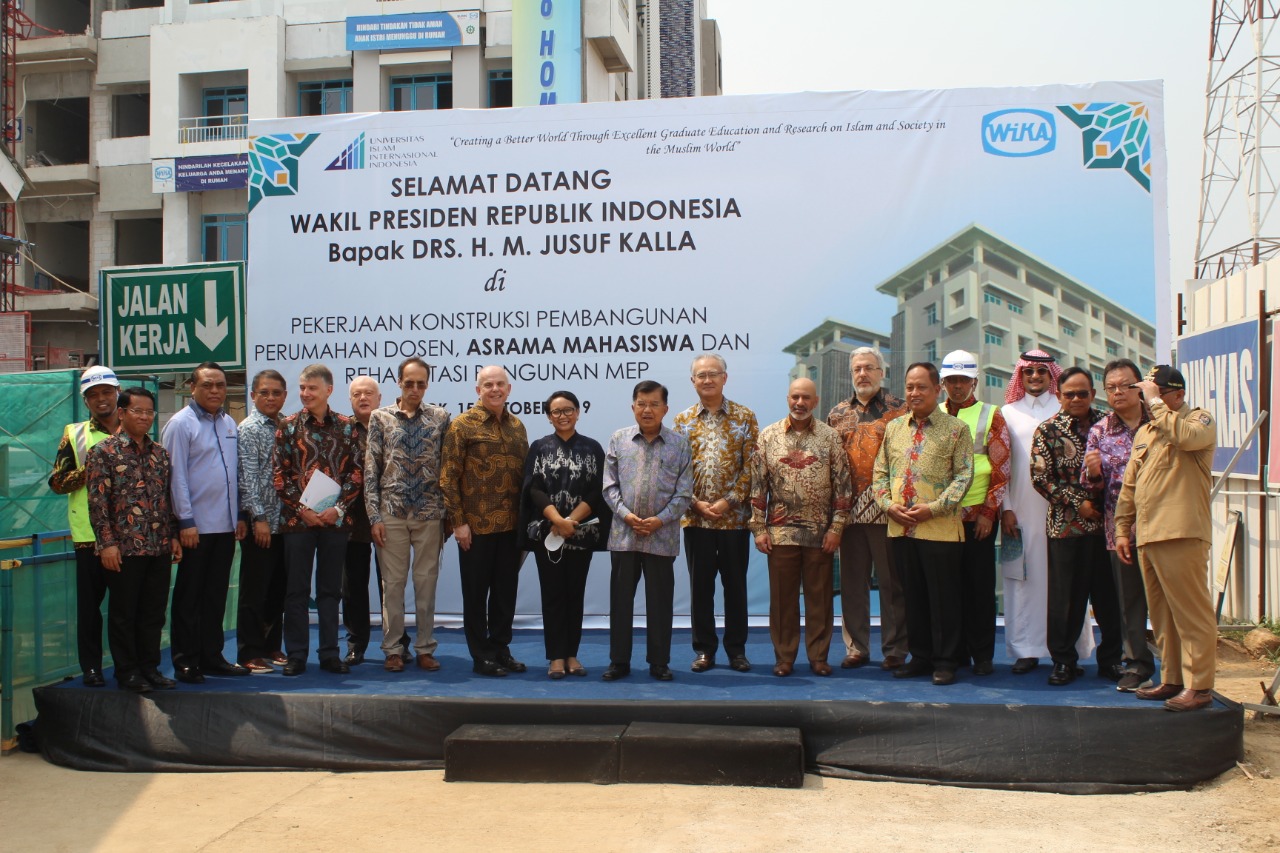 Wapres Jusuf Kalla Tinjau Universitas Islam Internasional Indonesia