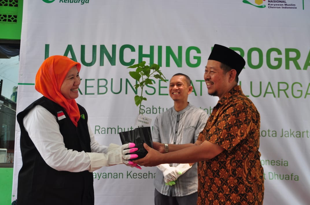 LKC Dompet Dhuafa Gandeng Chevron Luncurkan Program Kebun Sehat Keluarga