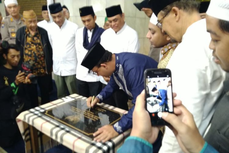Gubernur DKI Resmikan Masjid Cut Nyak Dien Pasca Renovasi