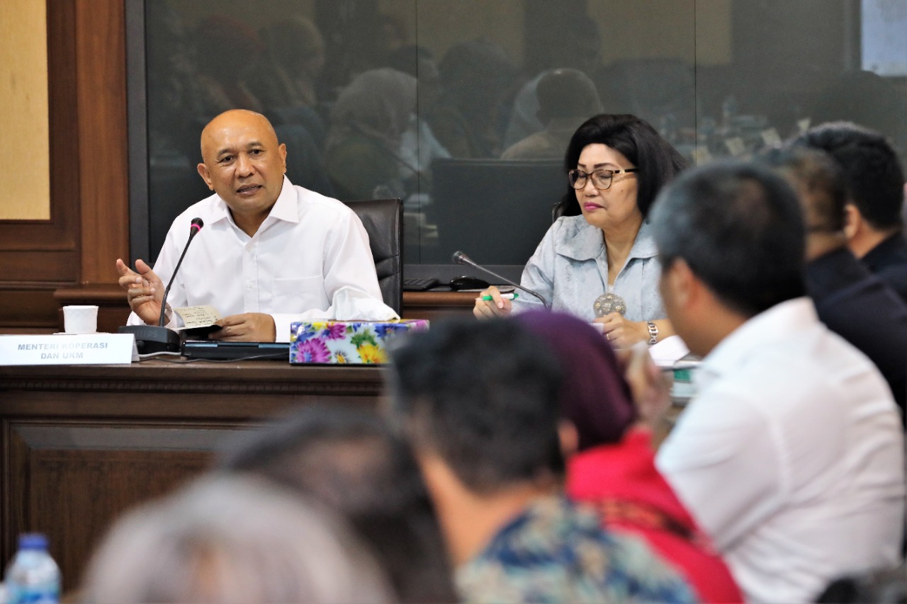 Tataniaga Rotan Amburadul, Produksi Rotan Melimpah Tapi Langka Di Industri Furniture