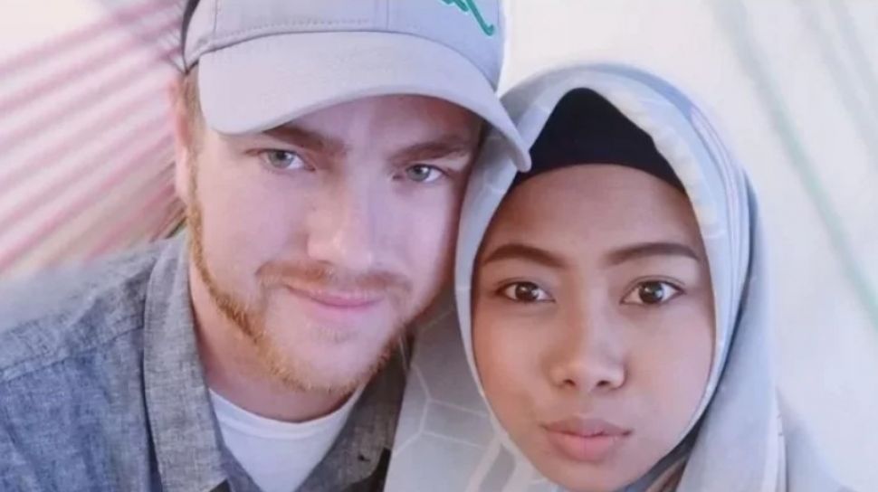 Kisah Bule AS Masuk Islam dan Nikahi Gadis Asal Cilacap