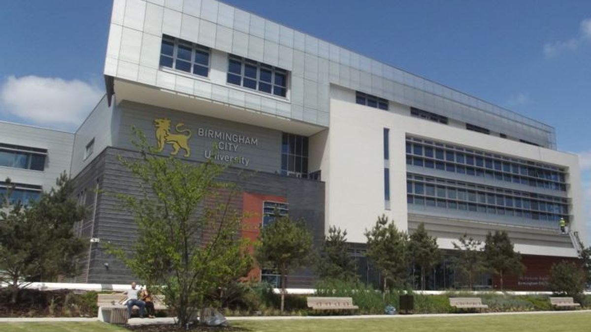 Pertama Kali, Universitas Birmingham Luncurkan Gelar Sarjana Keuangan Islam