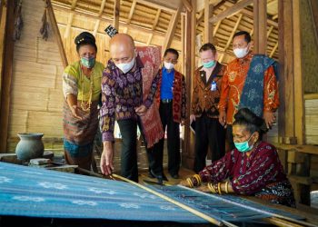 Workshop Edukasi Koperasi dan Kewirausahaan Tenun Ikat Lepo Lorun Diresmikan