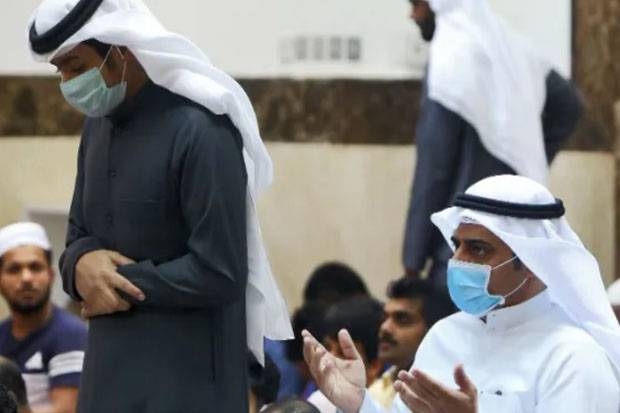 Hukum Shalat dengan Memakai Masker