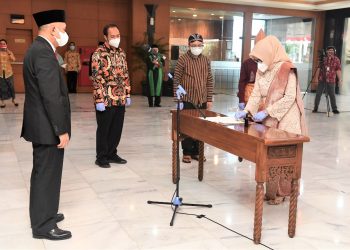 MenkopUKM Lantik Deputi Bidang Kewirausahaan Baru