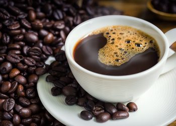 Mana Lebih Baik, Minum Kopi dengan Gula atau Tanpa Gula ?