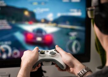 Hukum Bermain Game Online