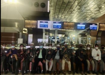 Kemenag Berangkatkan 15 Imam Asal Indonesia ke UEA