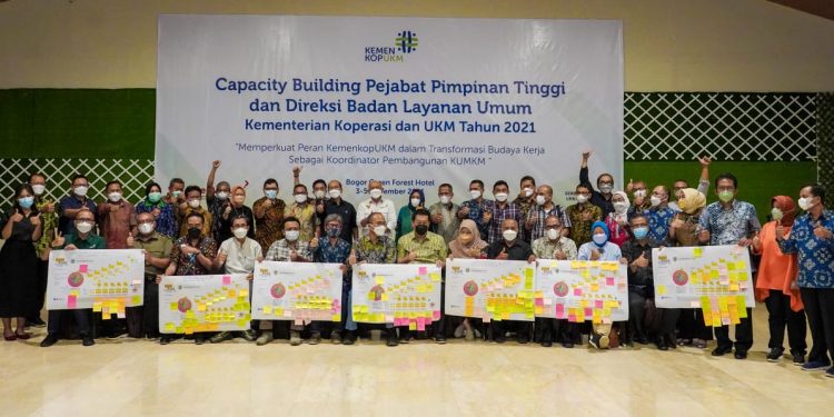KemenKopUKM Lakukan Capacity Building Bagi Pejabat Pimpinan Tinggi dan Direksi BLU