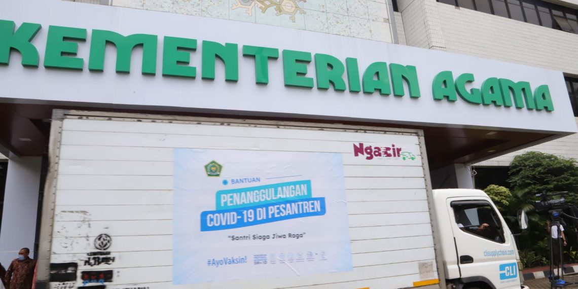 Tanggulangi Covid-19, Kemenag Salurkan Bantuan untuk 1.000 Pesantren dan 269 Madrasah