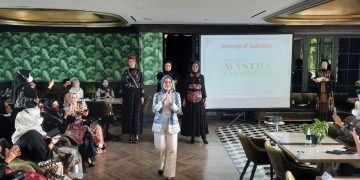 Hurrem by Fia Hadirkan Koleksi Busana Bertema Batik Lasem