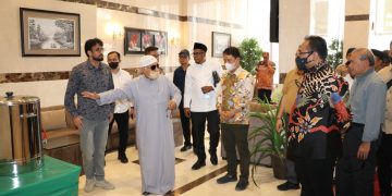 Pastikan Kualitas, Menag Tinjau dan Tes Layanan Jemaah Haji di Makkah