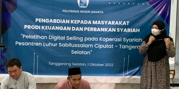 PNJ Beri Pelatihan Kepada Pengurus Koperasi Sabilussalam Tentang Digital Selling
