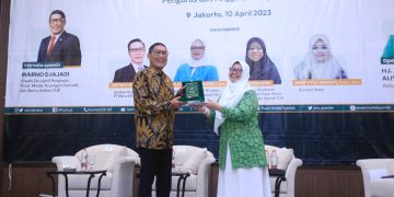 OJK Edukasi Pengurus dan Anggota Fatayat NU Guna Tingkatkan Kiterasi Pasar Modal Syariah