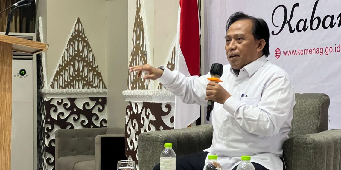 Kemenag Terbitkan Buku Digital Pedoman Manasik Haji Lansia