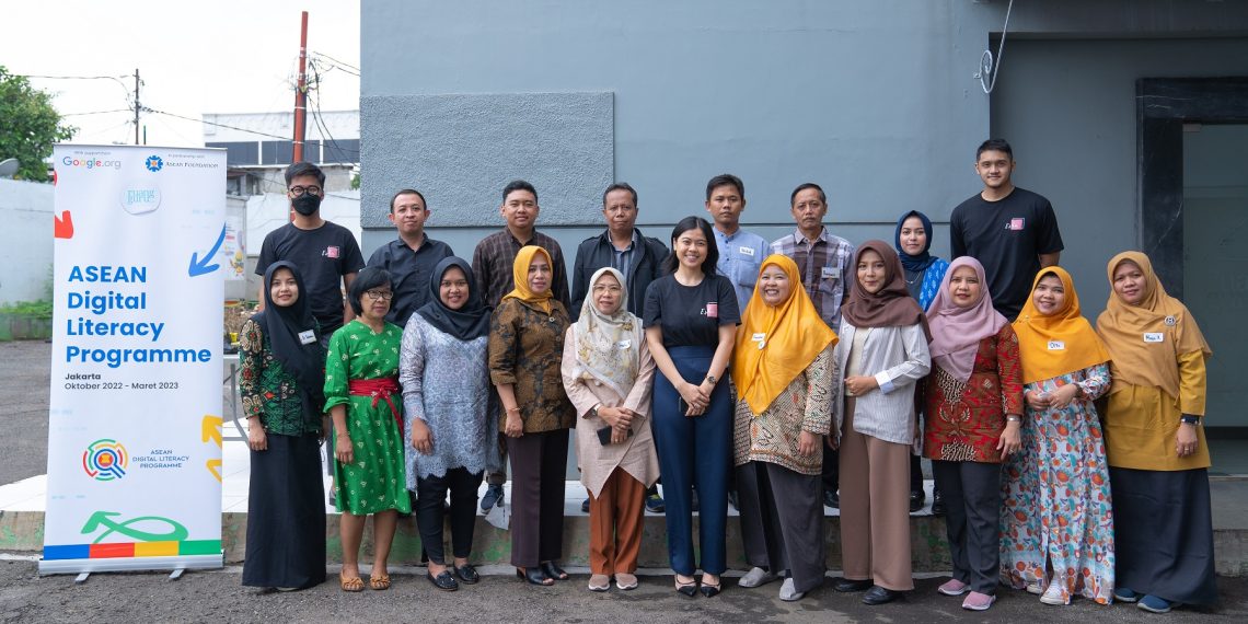 ASEAN Foundation dan Ruangguru Foundation Hadirkan Program Literasi Digital ASEAN Kepada 12.000 Guru dan Pelajar