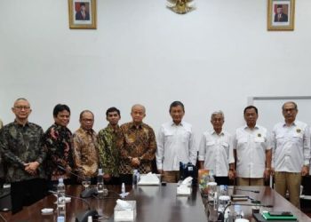 Silaturahim ke Menteri ESDM, Muhammadiyah Sampaikan Isu Energi Berkeadilan