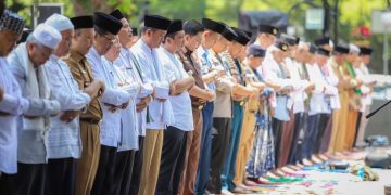 Pemkot Bandung Gelar Shalat Istisqa Bersama ASN