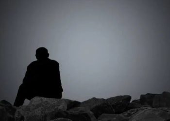 3 Cara Tenangkan Hati yang Galau