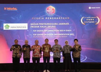 Punya SIHALAL, BPJPH Kemenag Sabet Dua Penghargaan Top Digital Awards 2023