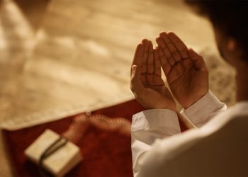 Khutbah Jumat: Manfaat Introspeksi Diri di Akhir Tahun