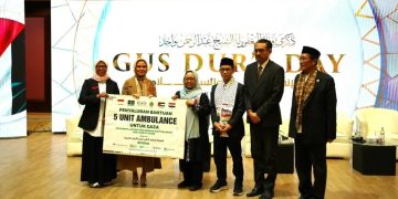 NU Care-LazisNU Serahkan Lima Ambulans Untuk Warga Gaza