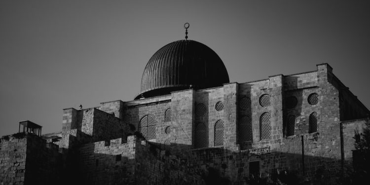 Dua Peristiwa Penting Dibulan Rajab: Isra Mi’raj dan Pembebasan Baitul Maqdis