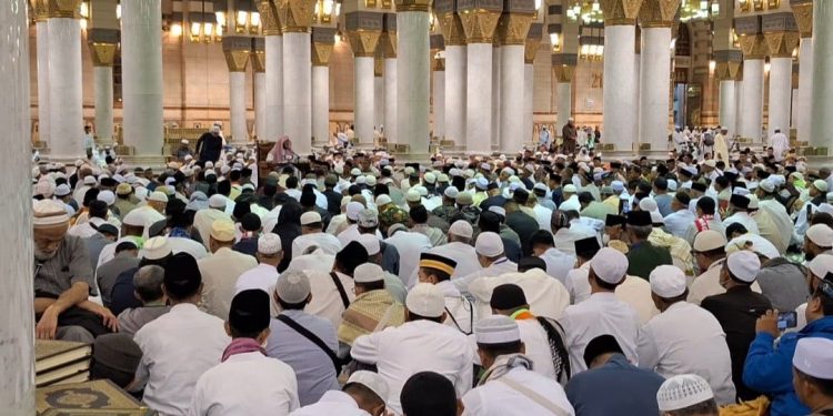 Arab Saudi ‘Islamkan’ 347 Ribu Orang dalam 5 Tahun