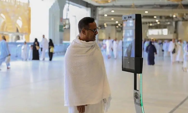 Ada Robot Pembimbing Ibadah di Masjidil Haram, Apa Saja Fungsinya?