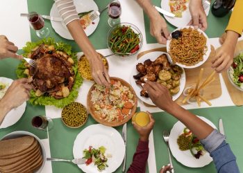 Bukber Kok Malah Pamer Pencapaian, Gimana Hukumnya?