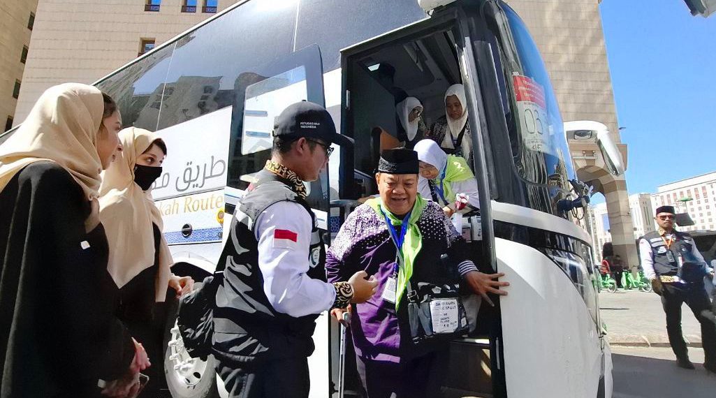 Cuaca Madinah Panas, Jemaah Haji Jangan Jalan dengan Kaki Tanpa Alas