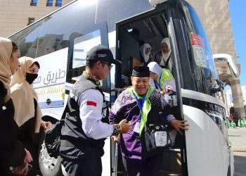 Cuaca Madinah Panas, Jemaah Haji Jangan Jalan dengan Kaki Tanpa Alas