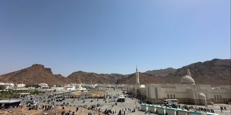 Perhatikan! Ini Adab yang Harus Dijaga Jemaah Saat Ziarah ke Jabal Uhuhd