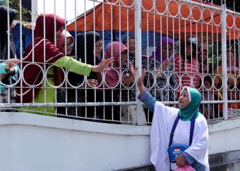 Bolehkah Titip Doa pada Orang yang Mau Berhaji?