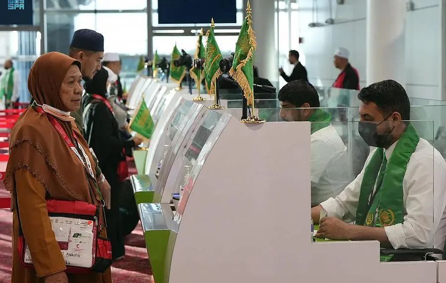 Angkut 60% Jemaah Haji, Kemenhub Apresiasi Layanan Fast Track di Indonesia
