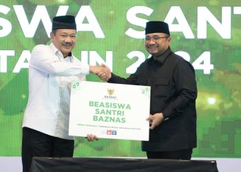 Kado Hari Santri, Baznas Luncurkan 10 Ribu Beasiswa Santri 2024
