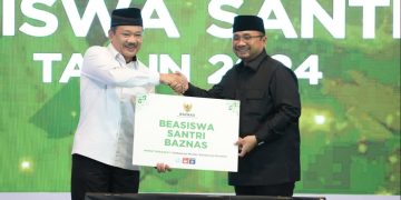 Kado Hari Santri, Baznas Luncurkan 10 Ribu Beasiswa Santri 2024