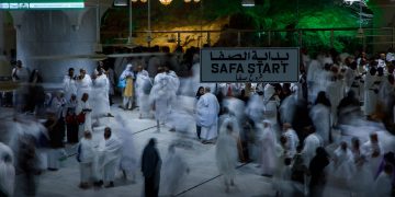 Kemenhaj Saudi Imbau Jemaah Gunakan Pelindung Kaki Saat Jalani Ibadah Umrah