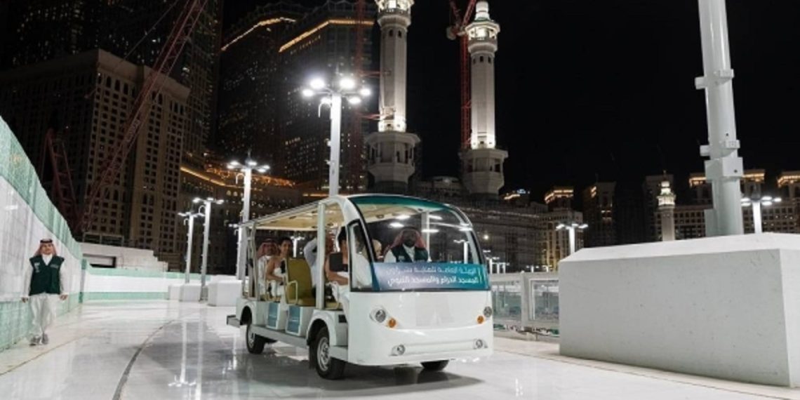Saudi Hadirkan Mobil Listrik buat Antar Jemput Jemaah Lansia di Masjidil Haram